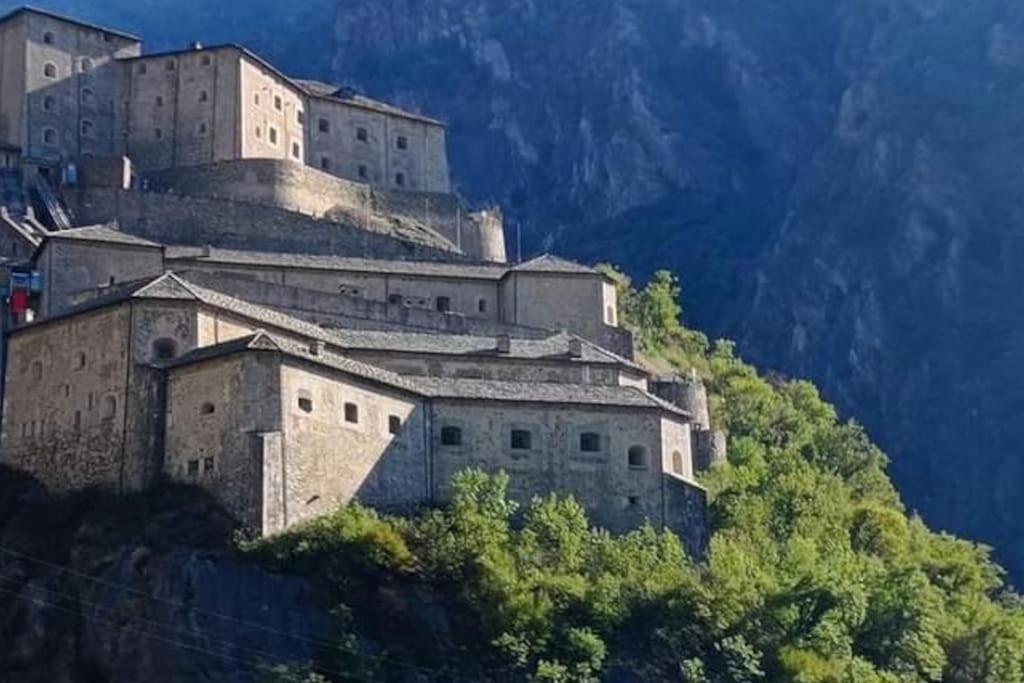 Appartamento Di Montagna Lo Grop Chambave 外观 照片
